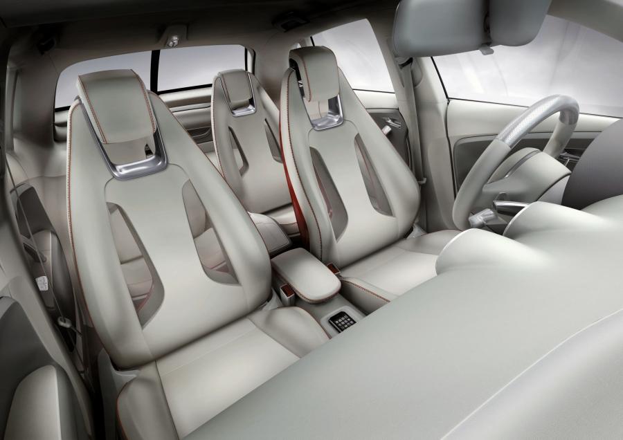 Интерьер Audi A1 Sportback Concept 2008 года  (фото 12 из 56)